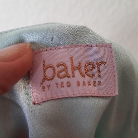 Baker by Ted Baker Floral Sundress 18-24mo - Picture 4 of 8